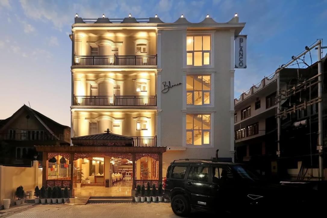 Hotel Blanco Srīnagar Zewnętrze zdjęcie