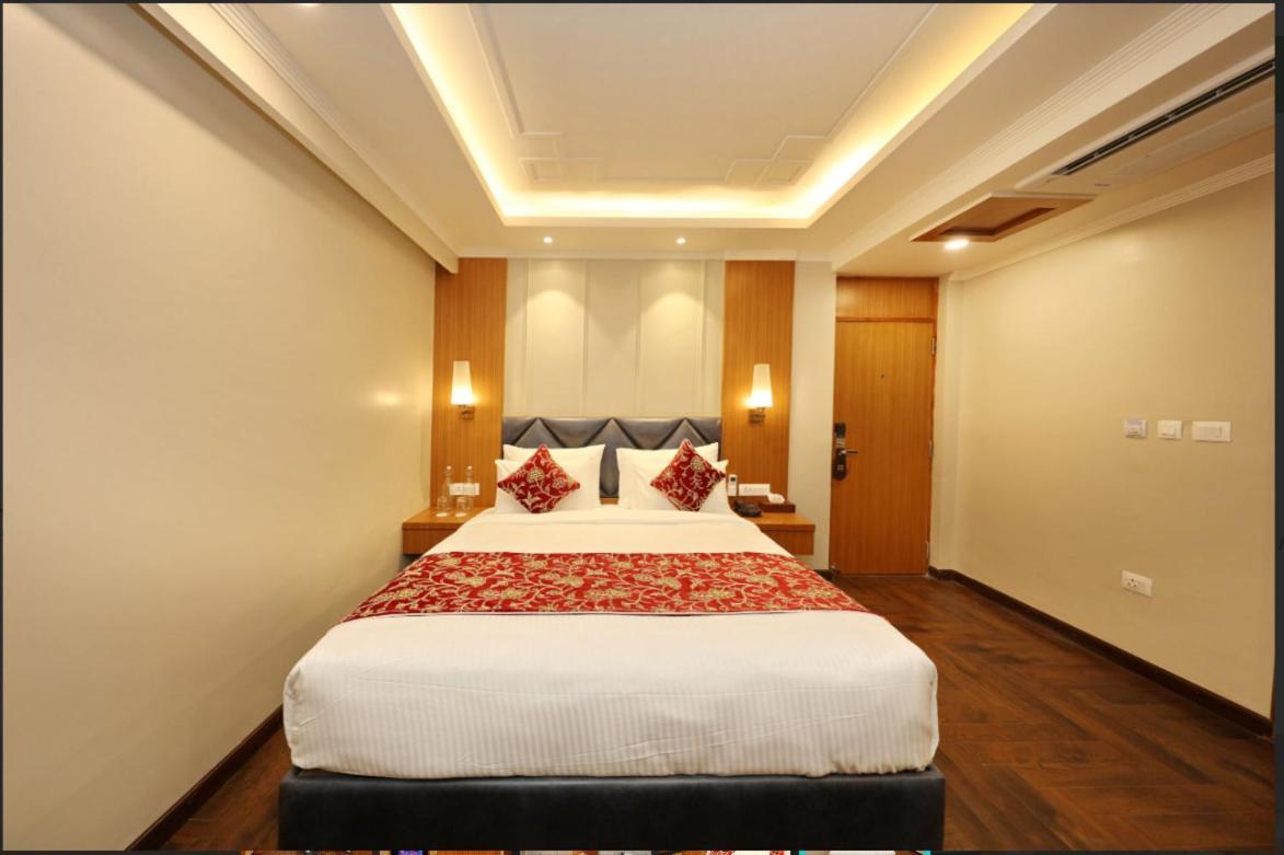 Hotel Blanco Srīnagar Zewnętrze zdjęcie