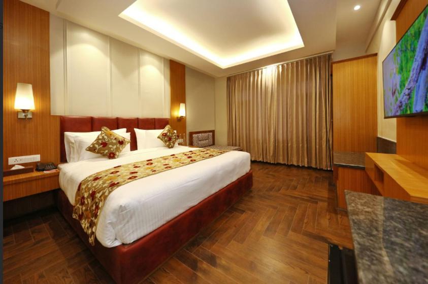 Hotel Blanco Srīnagar Zewnętrze zdjęcie